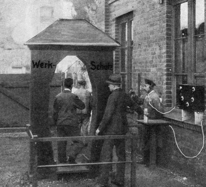 Инженерное изобретение «Радиодетектив». 1926 год. Инженерное изобретение «Радиодетектив». 1926 год.